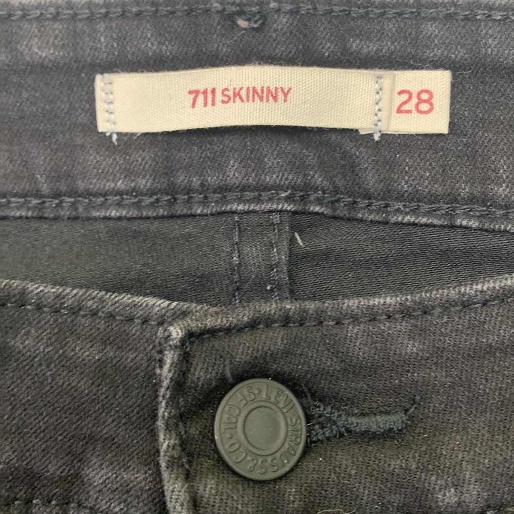Levi’s distressed 711 skinny midrise black size 28 - Picture 4 of 6